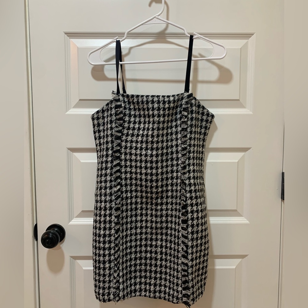 Consignment Find/ C: Black/White Plaid/ S: Small